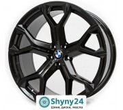 Replica RCN227 (D1538) Gloss Black