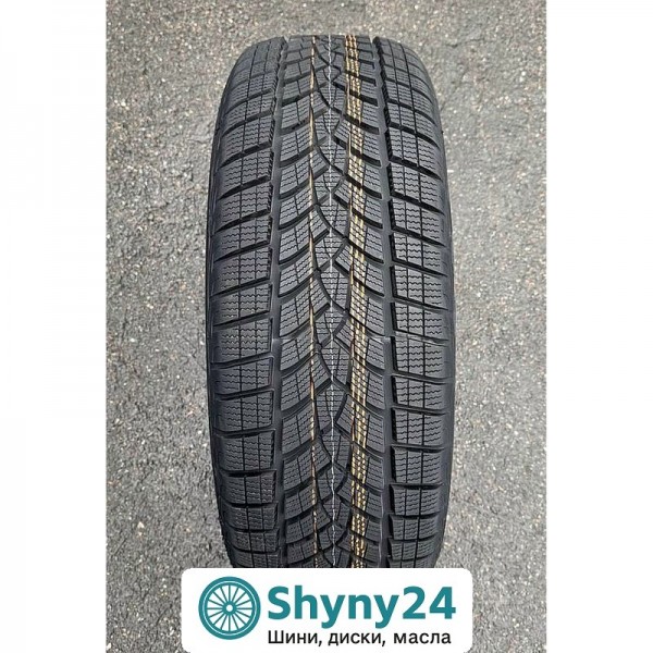 Goodyear UltraGrip Performance+ 255/55 R18 105T